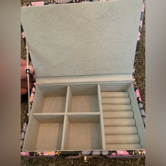 NEW Rachel Zoe jewelry box - Picture 3 of 6